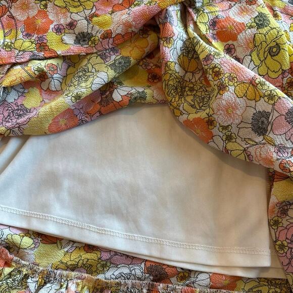 BCBGeneration Yellow Ruffle Floral Print Midi Dress Size Medium Storybook - Picture 7 of 8